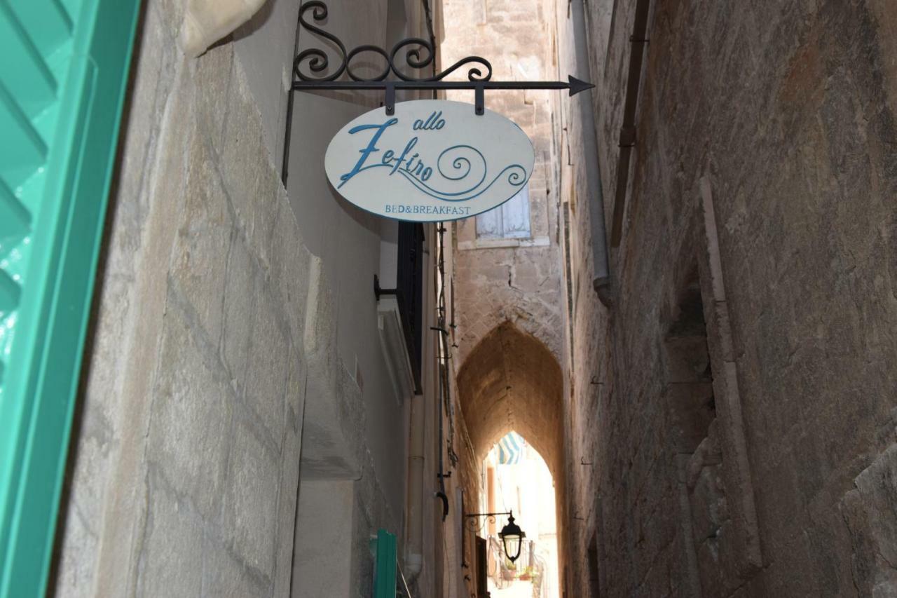 Allo Zefiro Monopoli Bagian luar foto